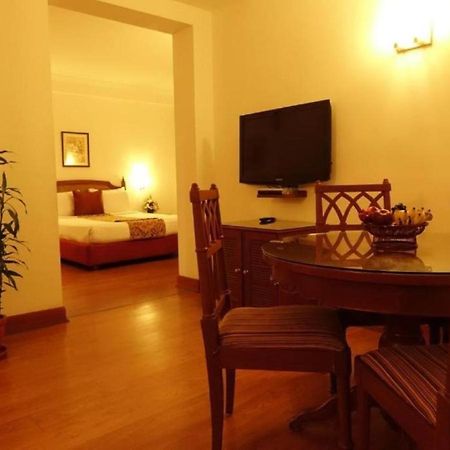 Hotel Abad Atrium Kochi Exteriér fotografie